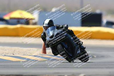 media/Mar-28-2022-Superbike Trackdays (Mon) [[b8603d0f67]]/Novice Group (1130am-12pm)/Turn 2/